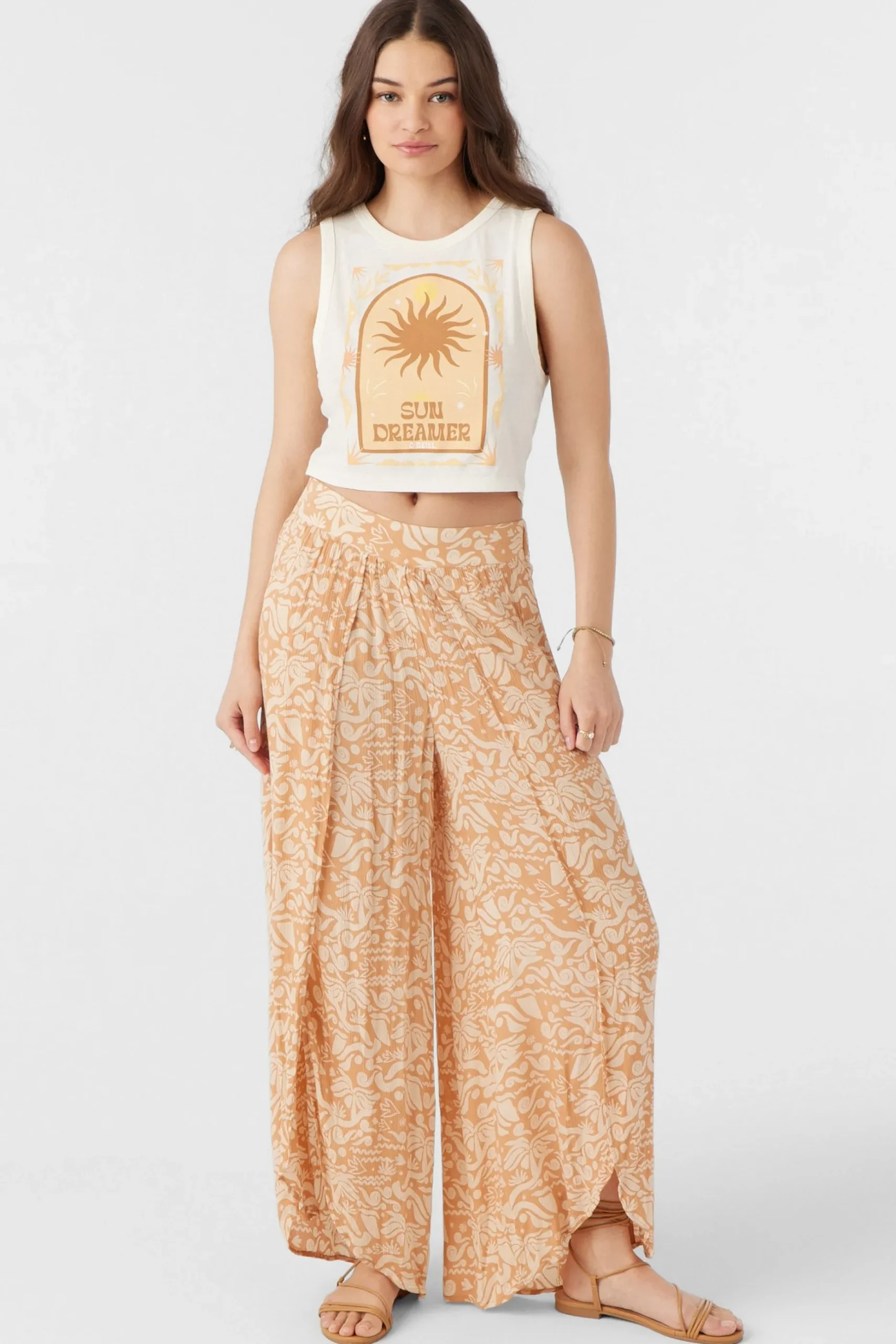 ROAM SLOW GIA TANK